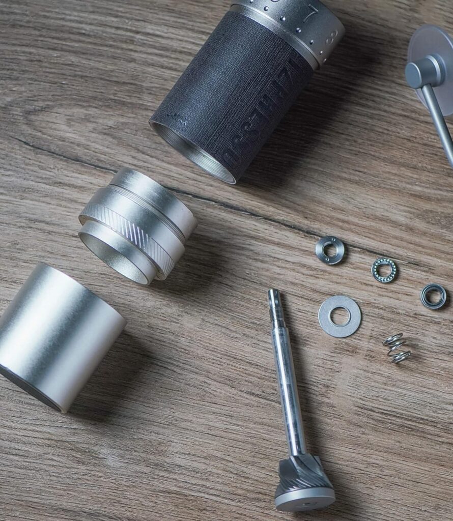 1Zpresso J-Max S Manual Coffee Grinder Silver with Coated Conical Burr,Foldable Handle, Magnet Catch Cup Capacity40g, Numerical Adjustable Finely Setting, Faster Grinding Efficiency ideal for Espresso